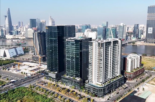 Không thể chậm chân trong cuộc đua tài chính toàn cầu