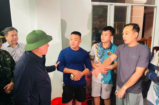 Dốc toàn tâm sức tập trung ứng phó và khắc phục hậu quả mưa lũ đặc biệt lớn