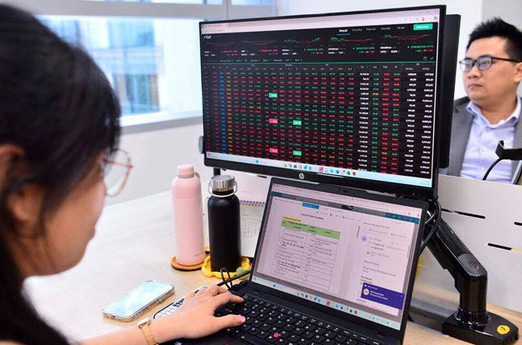 Thị trường chứng khoán còn dư địa tăng trưởng mạnh