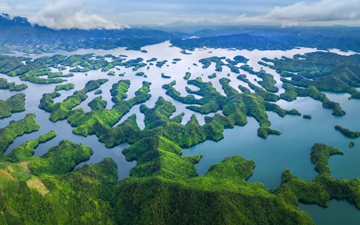 Tuyệt tác hồ Tà Đùng, "vịnh Hạ Long" thu nhỏ giữa núi rừng Tây Nguyên