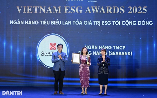 SeABank ghi dấu ấn trách nhiệm xã hội tại Vietnam ESG Awards và Tin Dùng Việt Nam 2025