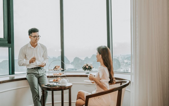 Mùa lễ hội 2019 - Check-in cửa sổ khổng lồ tại khách sạn view cao nhất Hạ Long