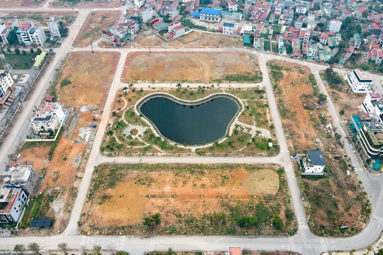 Doanh nghiệp gặp khó vì phải giải chấp đất có hạ tầng mới được chuyển nhượng