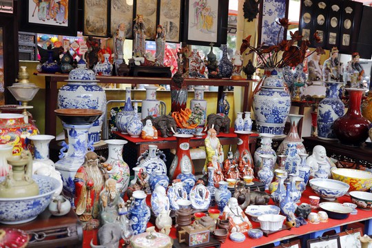 Photo Travel: Linh vật ngựa "đánh thức" Tết Bính Ngọ giữa lòng phố cổ