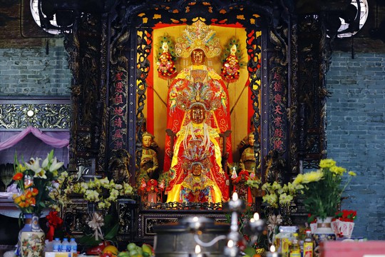 Photo Travel: Chùa Bà Thiên Hậu, cổ tự lâu đời của người Hoa giữa lòng Sài Gòn