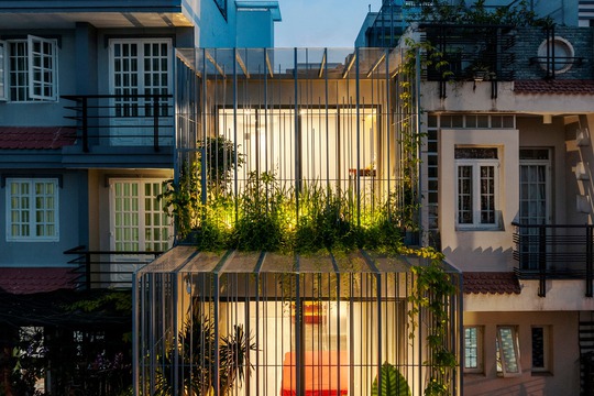 Hồi sinh ngôi nhà ống 15 năm tuổi thành không gian sống đậm chất nghệ thuật 