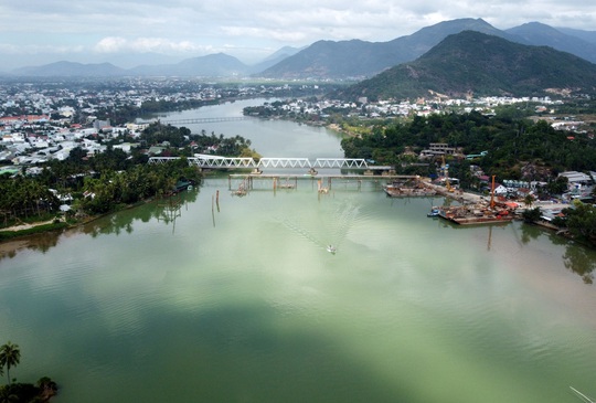 World Bank hủy tài trợ dự án ở Nha Trang và câu chuyện điểm nghẽn giá đất