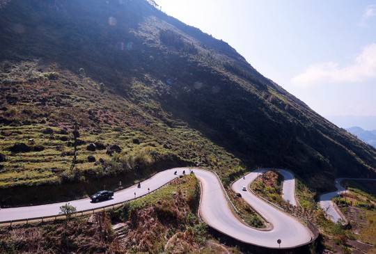 Photo Travel: Thẩm Mã, dốc thử ngựa trên cao nguyên đá