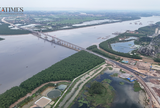 Gấp rút hoàn thiện cây cầu hơn 2.000 tỷ đồng kết nối Quảng Ninh - Hải Phòng