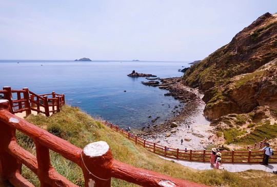 Photo Travel: Eo Gió, đường cong ôm trọn trời xanh đất võ