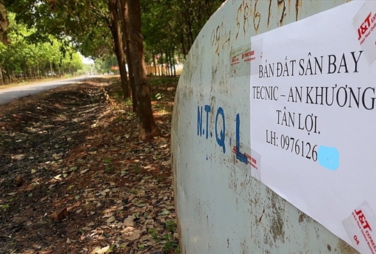 Ăn theo tin dự kiến mở sân bay Bình Phước: Bong bóng bất động sản vỡ tan?