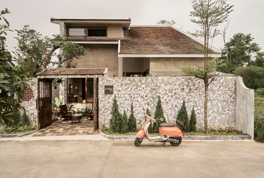 Ghé thăm căn nhà đậm chất làng quê Việt được xây dựng để hiếu kính cha mẹ