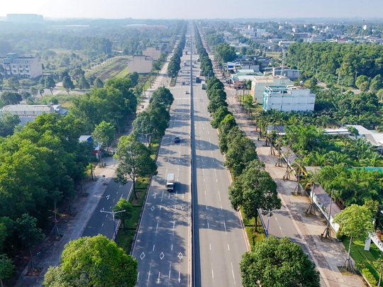 Xây dựng TP.HCM trở thành trung tâm dịch vụ, hướng tới tỷ trọng 65% GRDP vào năm 2030