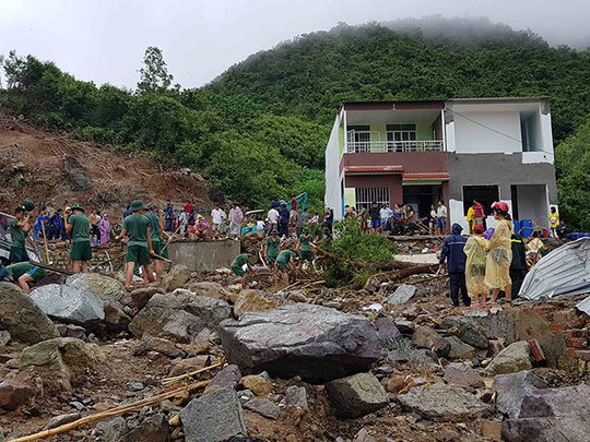 Vụ vỡ hồ nước làm chết 4 người ở Nha Trang: Yêu cầu dừng giao dịch mua bán