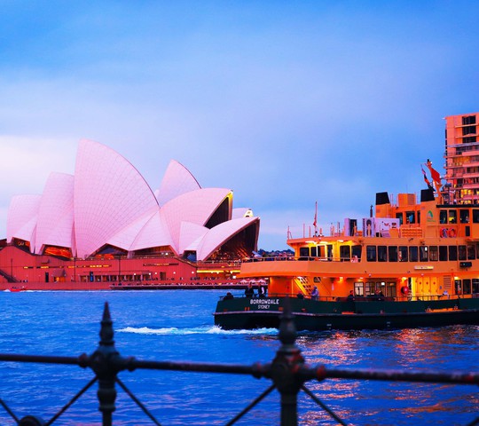 Photo Travel: Ghé Circular Quay, lênh đênh trên một chuyến phà Sydney