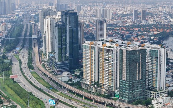 Doanh nghiệp địa ốc vững tay nhờ "của để dành" khủng