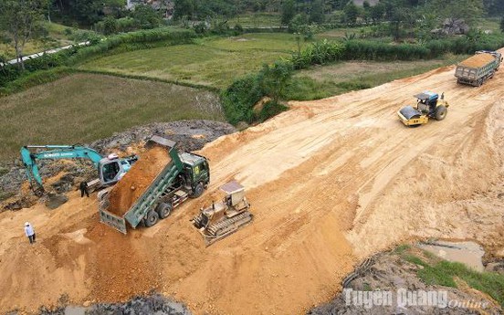 Tuyên Quang: Đẩy nhanh tiến độ các công trình giao thông trọng điểm