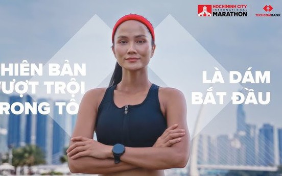 Chị đẹp H’Hen Nie “đạp gió” với cự li 21km đầu tiên tại Giải Marathon Quốc Tế Thành phố Hồ Chí Minh Techcombank mùa thứ 7