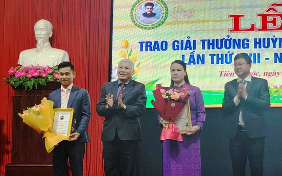 Phóng viên Reatimes nhận “Giải thưởng Huỳnh Thúc Kháng” huyện Tiên Phước 2024