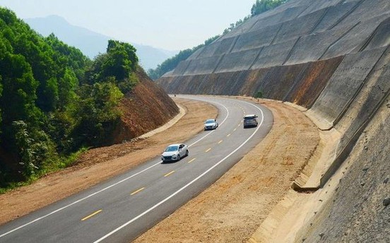 Thừa Thiên Huế: Bất cập về hạ tầng trên tuyến cao tốc Cam Lộ - La Sơn