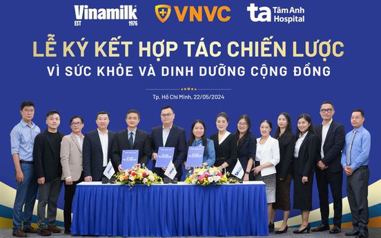 Vinamilk kí hợp tác chiến lược nâng cao sức khỏe cộng đồng cùng VNVC, BV Tâm Anh