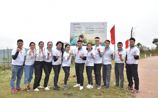 ABBANK thành công gây quỹ 50.000 cây gỗ lớn cho các gia đình khó khăn tỉnh Quảng Bình