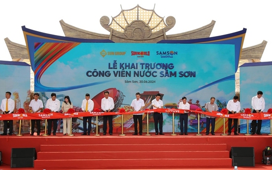 Thanh Hóa: Hàng nghìn người trải nghiệm đường trượt cảm giác mạnh lần đầu tiên xuất hiện tại châu Á