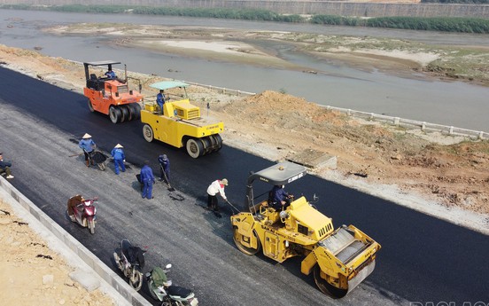 Lào Cai: Ngày đầu năm mới trên công trường thi công đường Kim Thành - Ngòi Phát