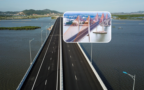 Cây cầu dây văng lọt TOP nhiều nhịp nhất thế giới tại Việt Nam: Dây cáp nặng 800 tấn, nằm trên tuyến cao tốc đắt đỏ nhất cả nước