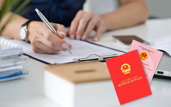 Từ giờ, mua đất sau khi kết hôn có thể đứng tên sổ đỏ một người không?