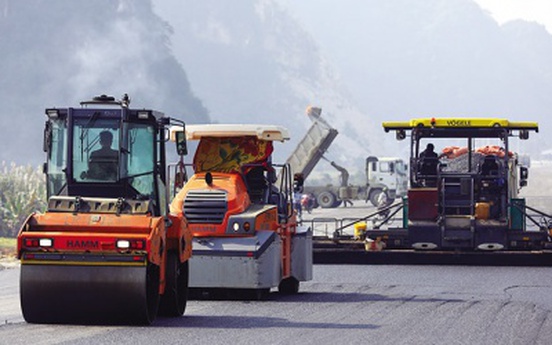 “Kích” đầu tư công để thúc tăng trưởng