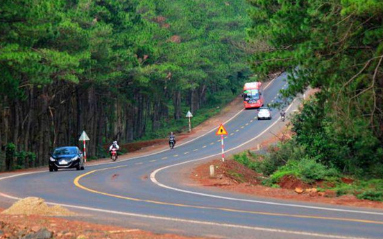 Tuyến đường dài nhất Việt Nam gây kinh ngạc trên báo ngoại, từng là minh chứng sống trong kháng chiến chống Mỹ