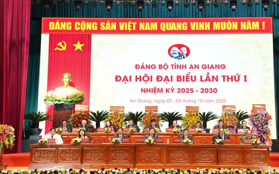 Khai mạc Đại hội Đảng bộ tỉnh An Giang lần thứ I : “Một An Giang – Một tầm nhìn – Một ý chí – Một niềm tin thắng lợi”