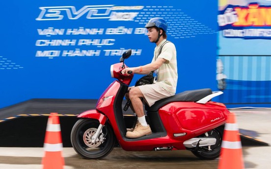 Chốt chọn VinFast Klara Neo, chủ xe Hà Nội khẳng định: “Thay đổi phương tiện, thay đổi cả lối sống”