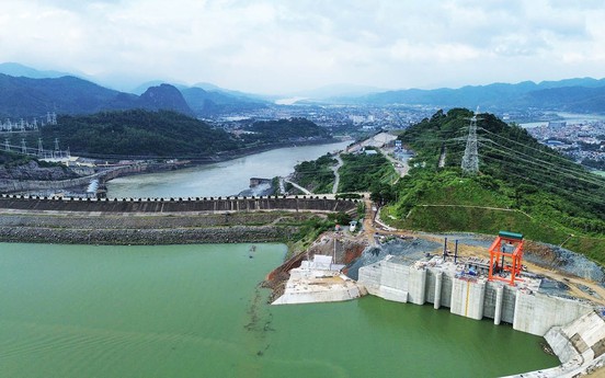 Dự án thủy điện mở rộng có quy mô lớn nhất Việt Nam của EVN vừa đạt cột mốc quan trọng