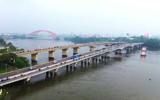 Ngày mai, chính thức thông xe cầu vượt sông 11.000 tấn tại thành phố giàu nhất Việt Nam