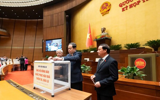 Quốc hội phát động ủng hộ đồng bào khắc phục hậu quả thiên tai, bão lũ