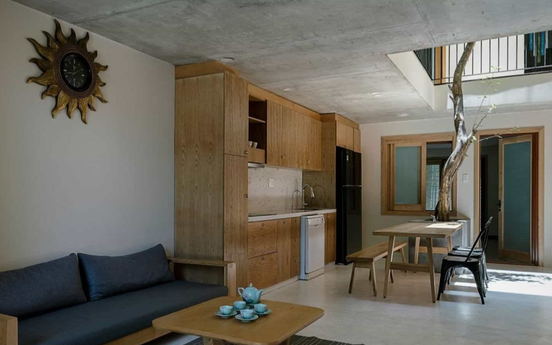 Khám phá không gian nhiệt đới đương đại trong ngôi nhà 115m2 giữa lòng Đà Nẵng