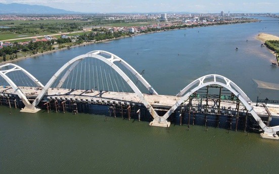 Cây cầu vòm nghìn tỷ nối đôi bờ sông Nhật Lệ gặp khó, đối diện nguy cơ vỡ kế hoạch