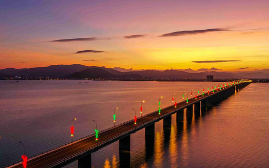 Công trình vượt biển từng giữ kỷ lục suốt 10 năm của Việt Nam, xóa thế cô lập của bán đảo giàu tiềm năng