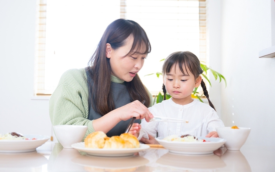 Trẻ biếng ăn phải làm sao? Nguyên nhân và dấu hiệu phổ biến cha mẹ hay bỏ qua