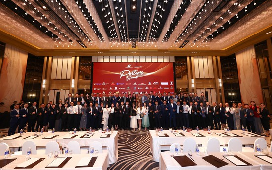 Khởi động Sunshine Bay Retreat Vung Tau: Hơn 100 đại lý cùng đón sóng "thành phố trẻ bên bờ biển ngọc Phương Nam"