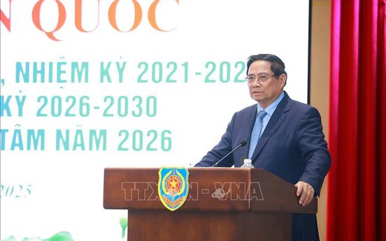 Chuyển từ 'quản lý bằng pháp luật' sang 'kiến tạo thể chế phát triển'