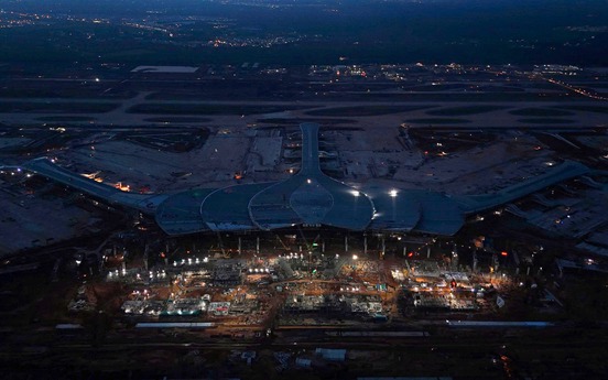 6 ngày nữa, siêu sân bay lớn nhất Việt Nam sẽ đón mốc trọng đại: Hơn 15.000 nhân lực làm việc xuyên đêm, nỗ lực về đích