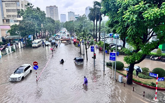 Hà Nội dự kiến đầu tư gần 6.000 tỷ cho các công trình khẩn cấp chống mưa bão