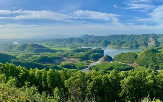 Thành phố trẻ nhất Việt Nam sẽ hình thành cụm du lịch sinh thái thể thao tại khu vực núi hoang sơ cao 850m với mực nước biển