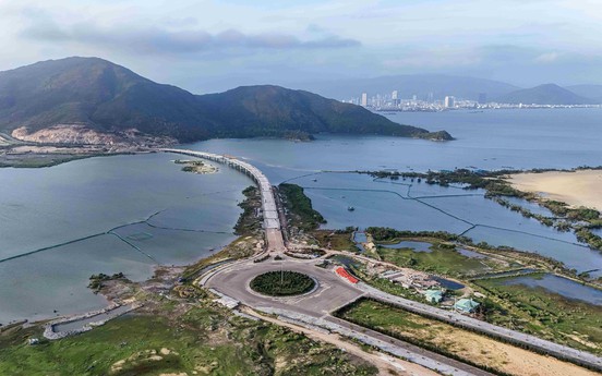 Cầu Hải Giang kết nối trực tiếp dự án MerryLand Quy Nhơn chính thức hợp long