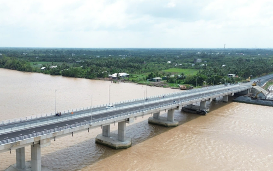 Thông xe cầu vượt sông 4.000 tỷ xóa bỏ toàn bộ các bến phà lâu đời, nối thông 2 tỉnh thành miền Tây
