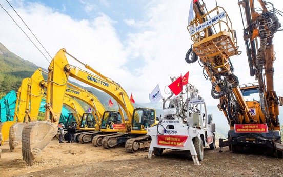 Đèo Cả: Khởi công, thông tuyến và khánh thành loạt công trình trọng điểm