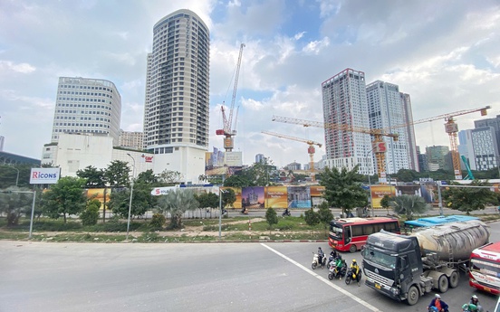 Tiến độ mới nhất tòa tháp 45 tầng trên đất vàng 3 mặt tiền Cầu Giấy, giá bán lên tới 150 triệu đồng/m2